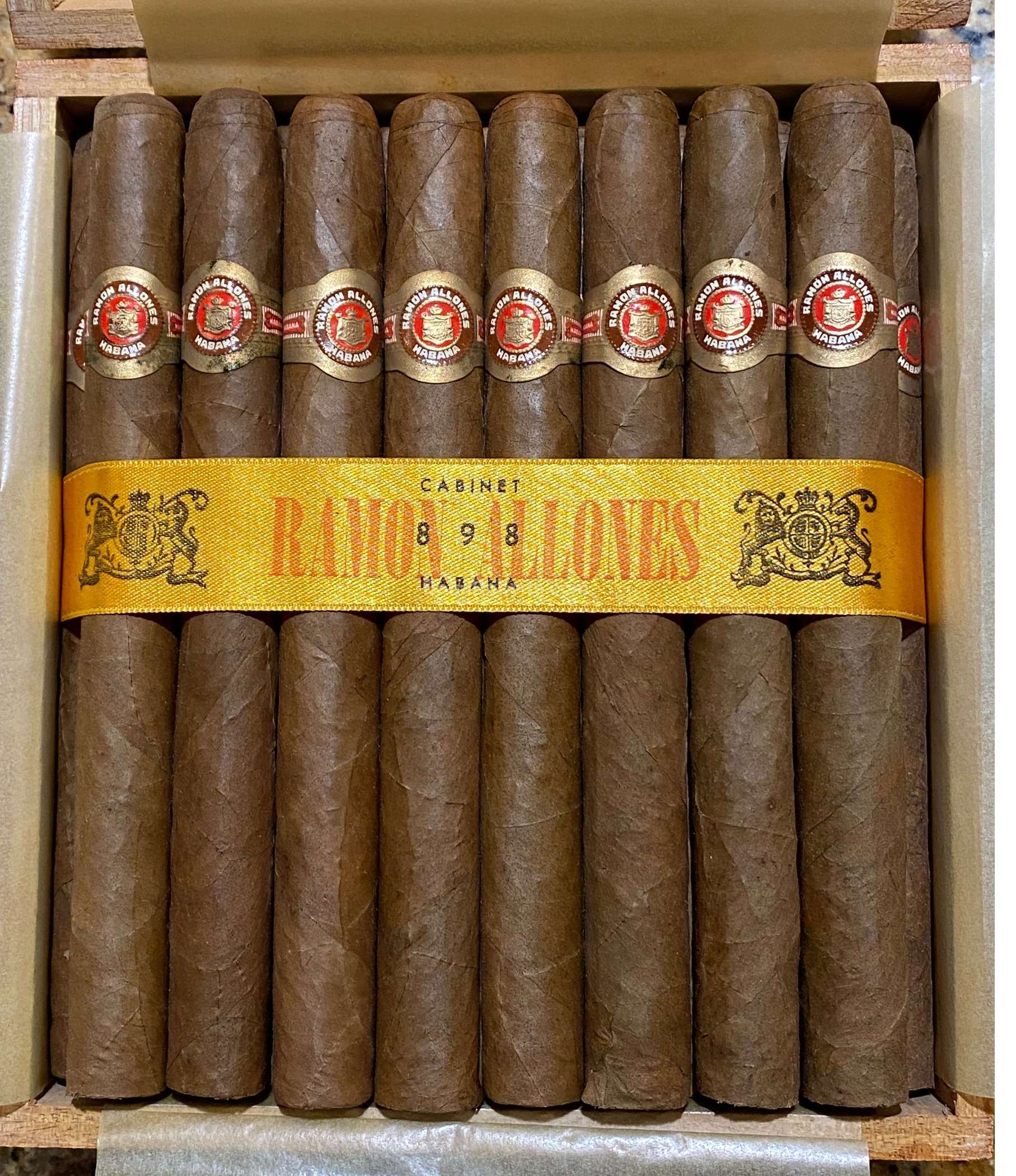 Ramón Allones 8-9-8 Cabinet Selection Varnished 2002