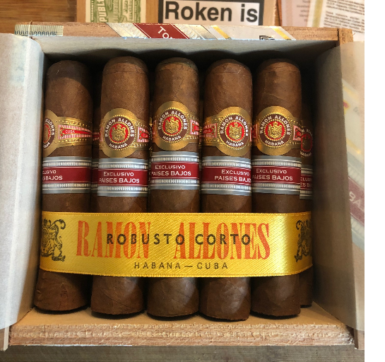 Ramón Allones Specially Selected Robusto Corto 2013