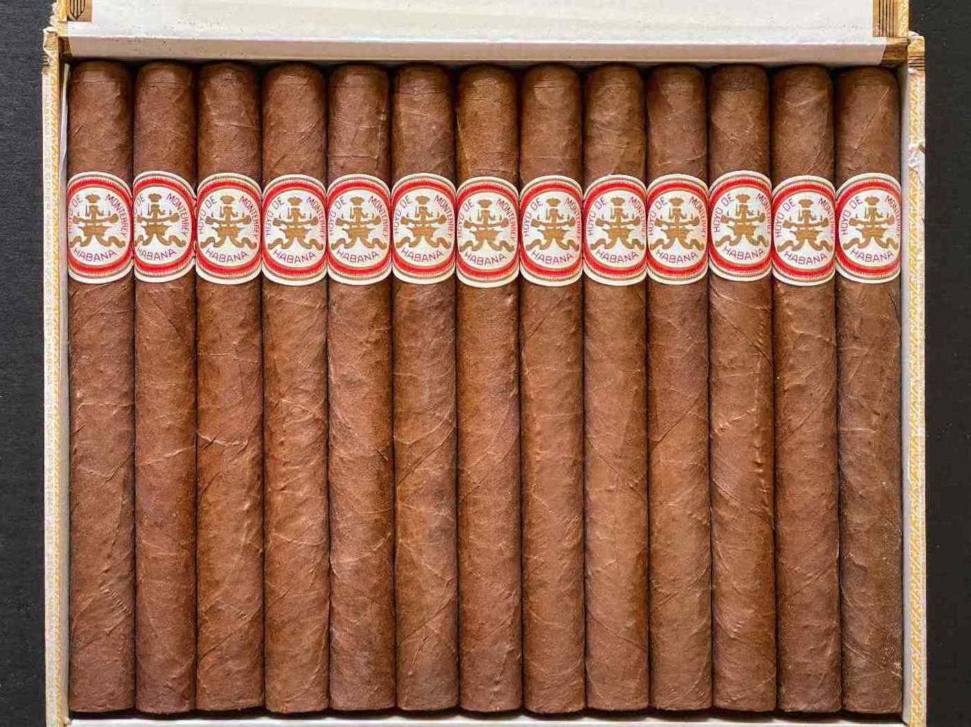 Hoyo de Monterrey Double Coronas 2004